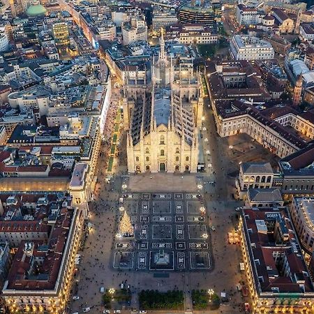 Duomo 10 Min Luxury • Terrazzo • Wi-Fi • Netflix Apartment มิลาน ภายนอก รูปภาพ