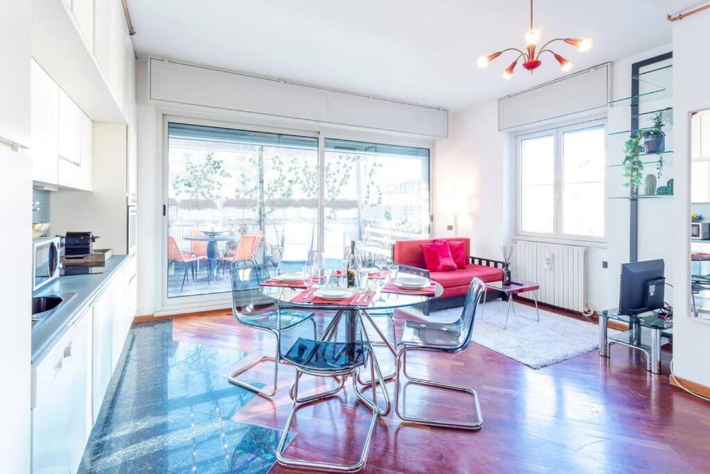 Duomo 10 Min Luxury • Terrazzo • Wi-Fi • Netflix Apartment มิลาน ภายนอก รูปภาพ