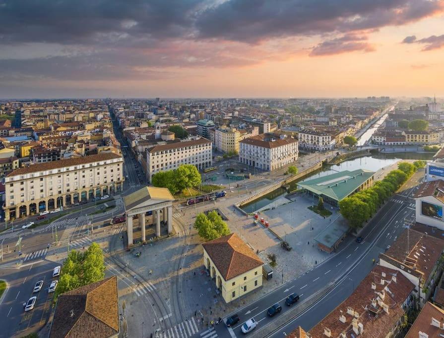 Duomo 10 Min Luxury • Terrazzo • Wi-Fi • Netflix Apartment มิลาน ภายนอก รูปภาพ