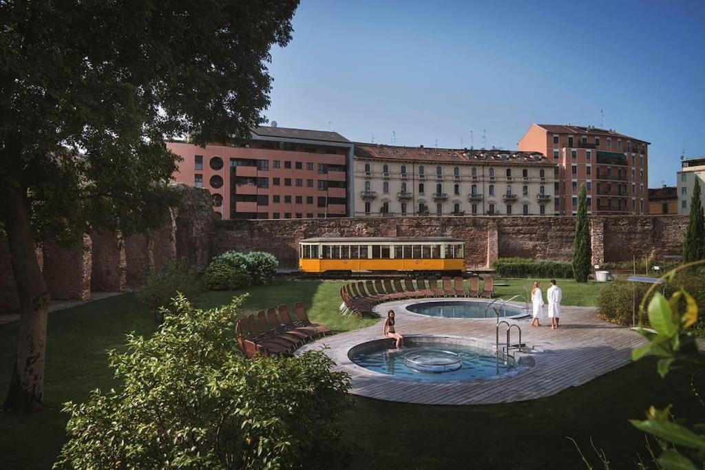 Duomo 10 Min Luxury • Terrazzo • Wi-Fi • Netflix Apartment มิลาน ภายนอก รูปภาพ